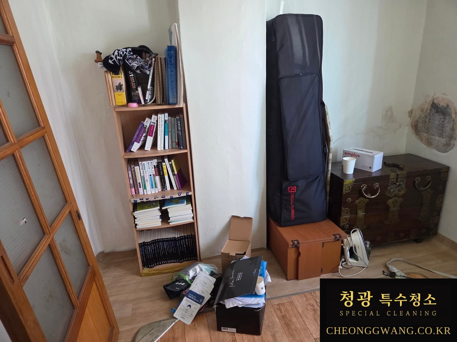 부산 동구 두 세대 유품정리 분류·반출 중 현장 10
