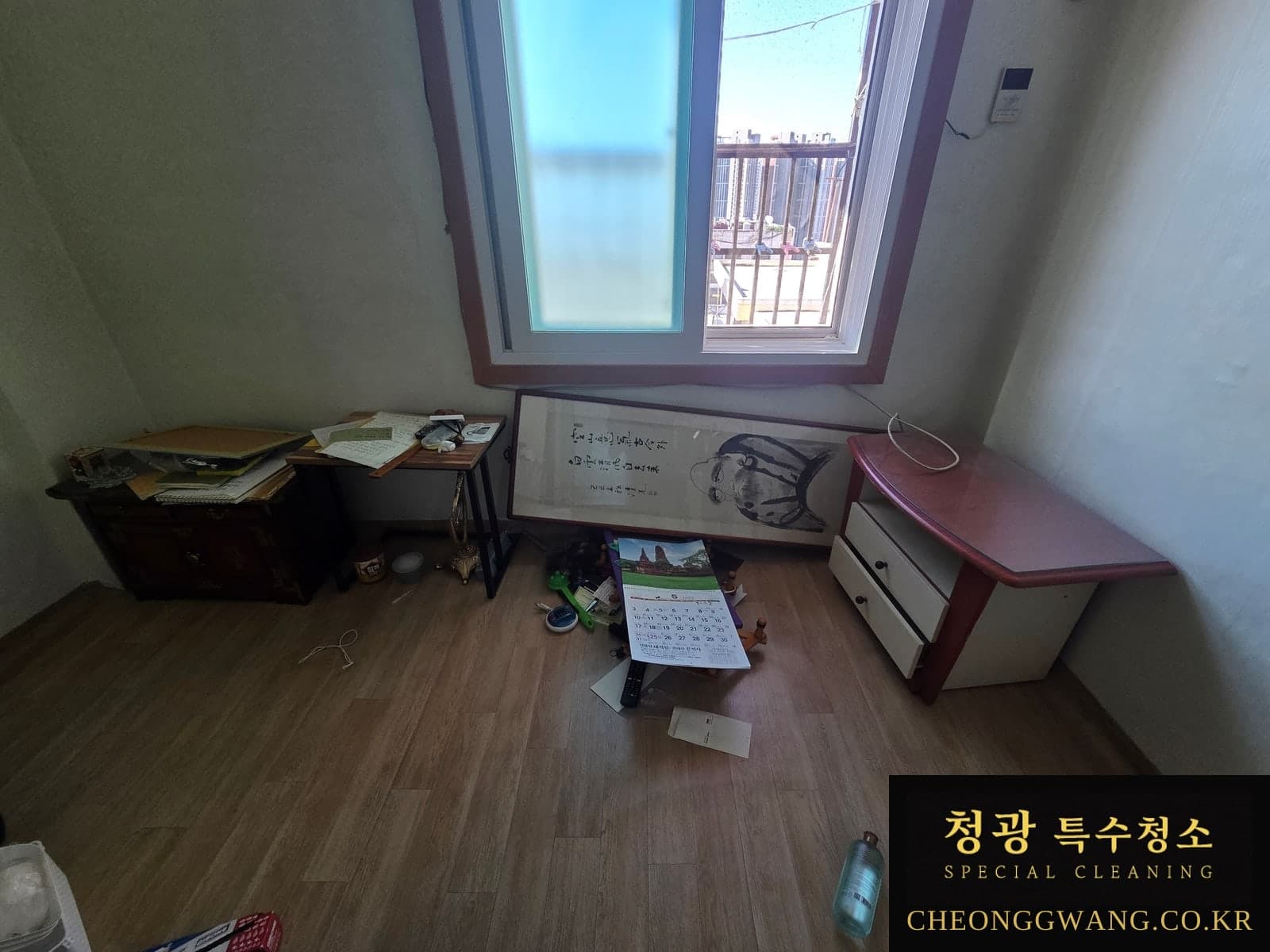부산 동구 두 세대 유품정리 작업 전 현장 7