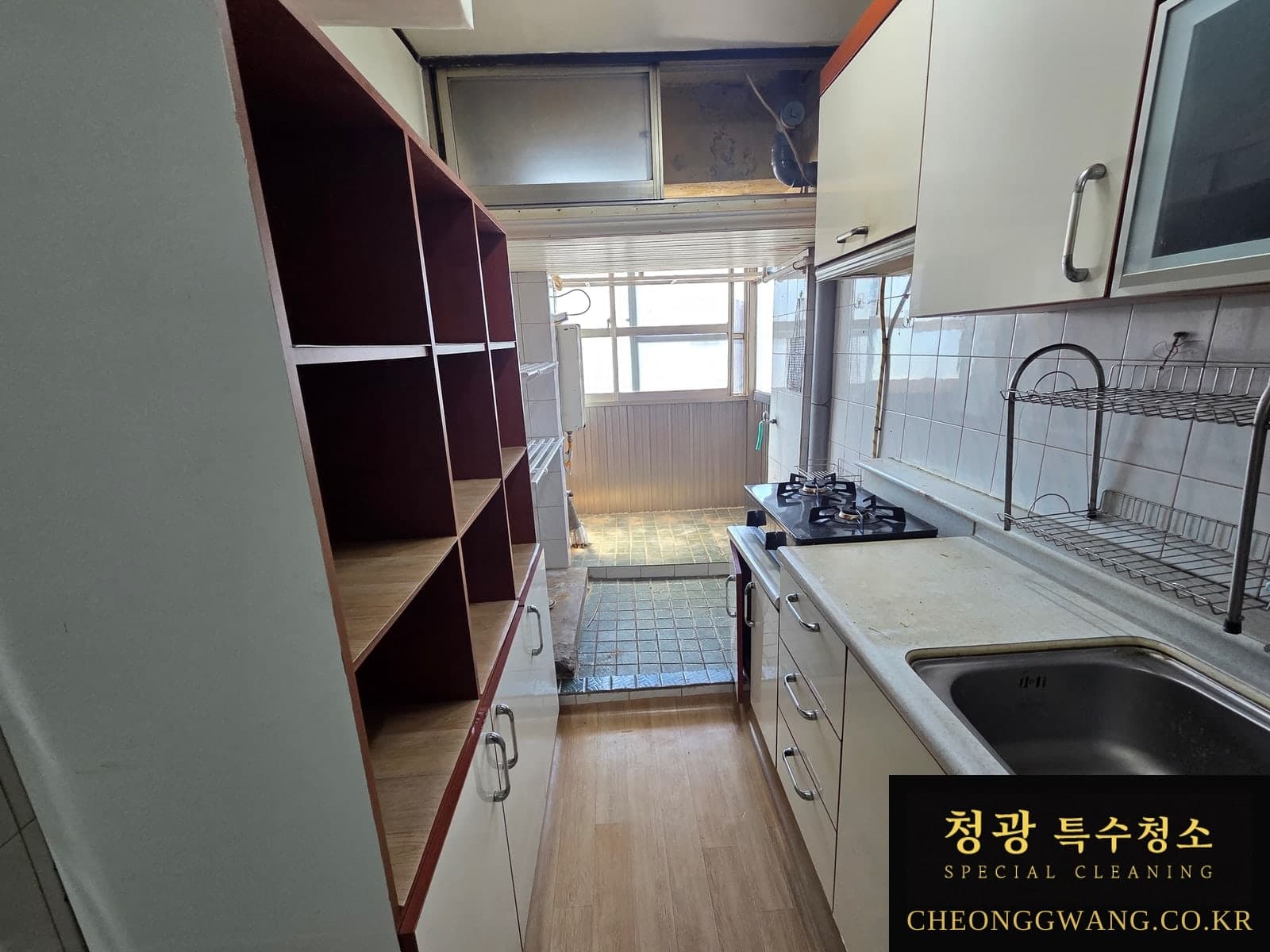 부산 동구 두 세대 유품정리 작업 후 현장 17
